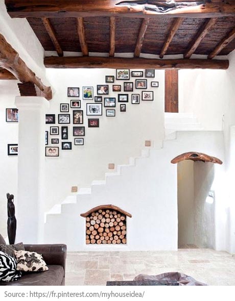 Sous l’escalier : une niche à bois intégrée