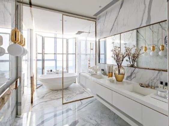 Salle de bain moderne de luxe