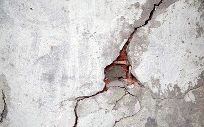 Exposed foundation cracks