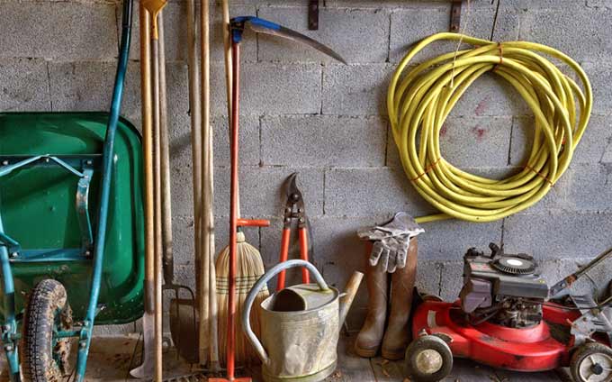 Outils de jardinage